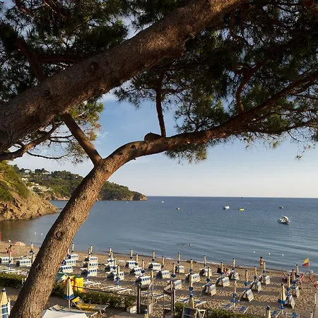 Drago Aparthotel 3*